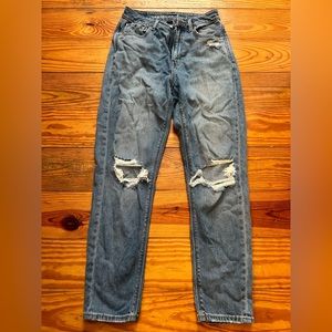 American Eagle - Mom Jeans - comfort stretch waistband - 2 regular